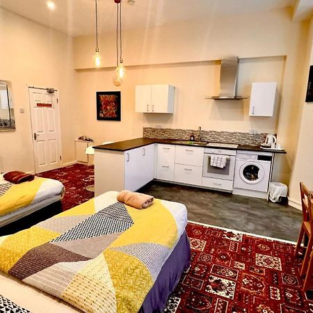 Castle Lodge Guest House 86-88 Sheil Rd L6 3Af 리버풀 외부 사진