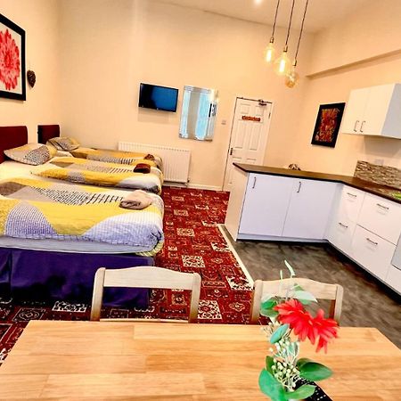 Castle Lodge Guest House 86-88 Sheil Rd L6 3Af 리버풀 외부 사진