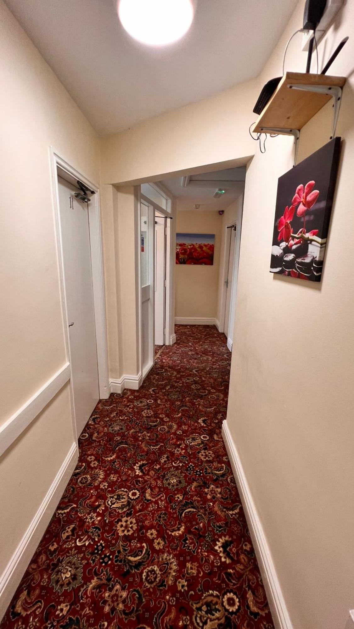 Castle Lodge Guest House 86-88 Sheil Rd L6 3Af 리버풀 외부 사진