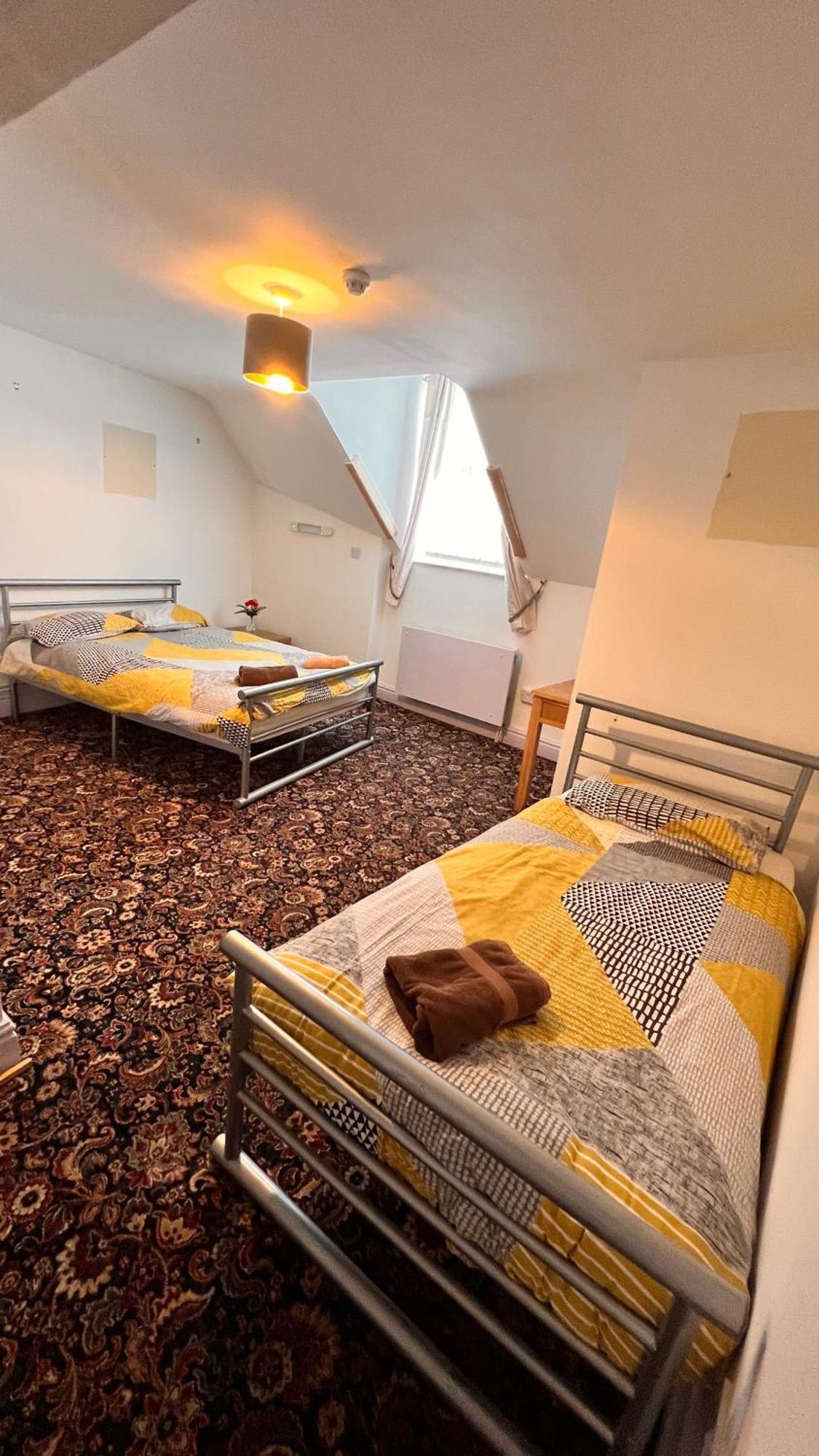 Castle Lodge Guest House 86-88 Sheil Rd L6 3Af 리버풀 외부 사진