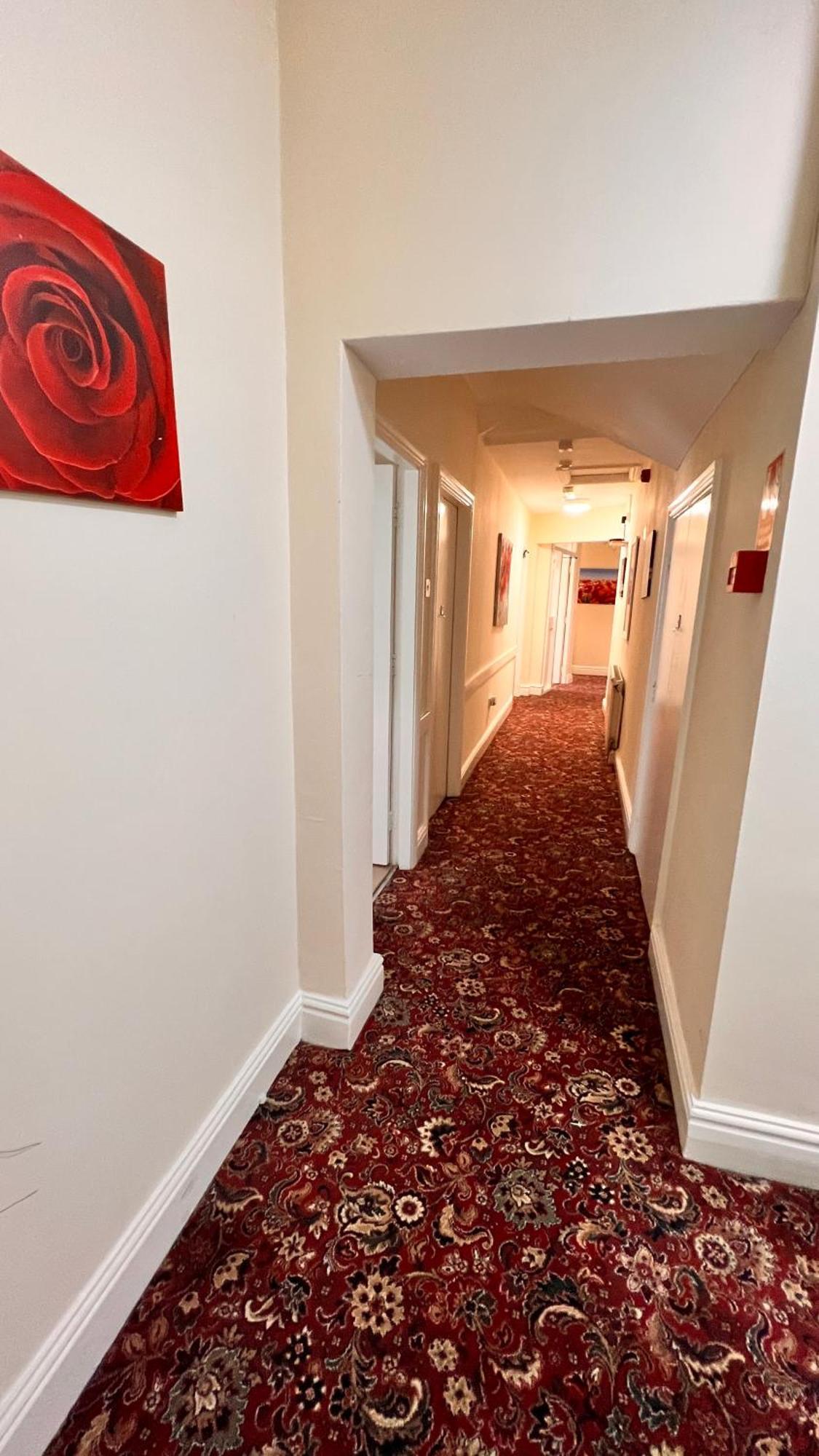Castle Lodge Guest House 86-88 Sheil Rd L6 3Af 리버풀 외부 사진