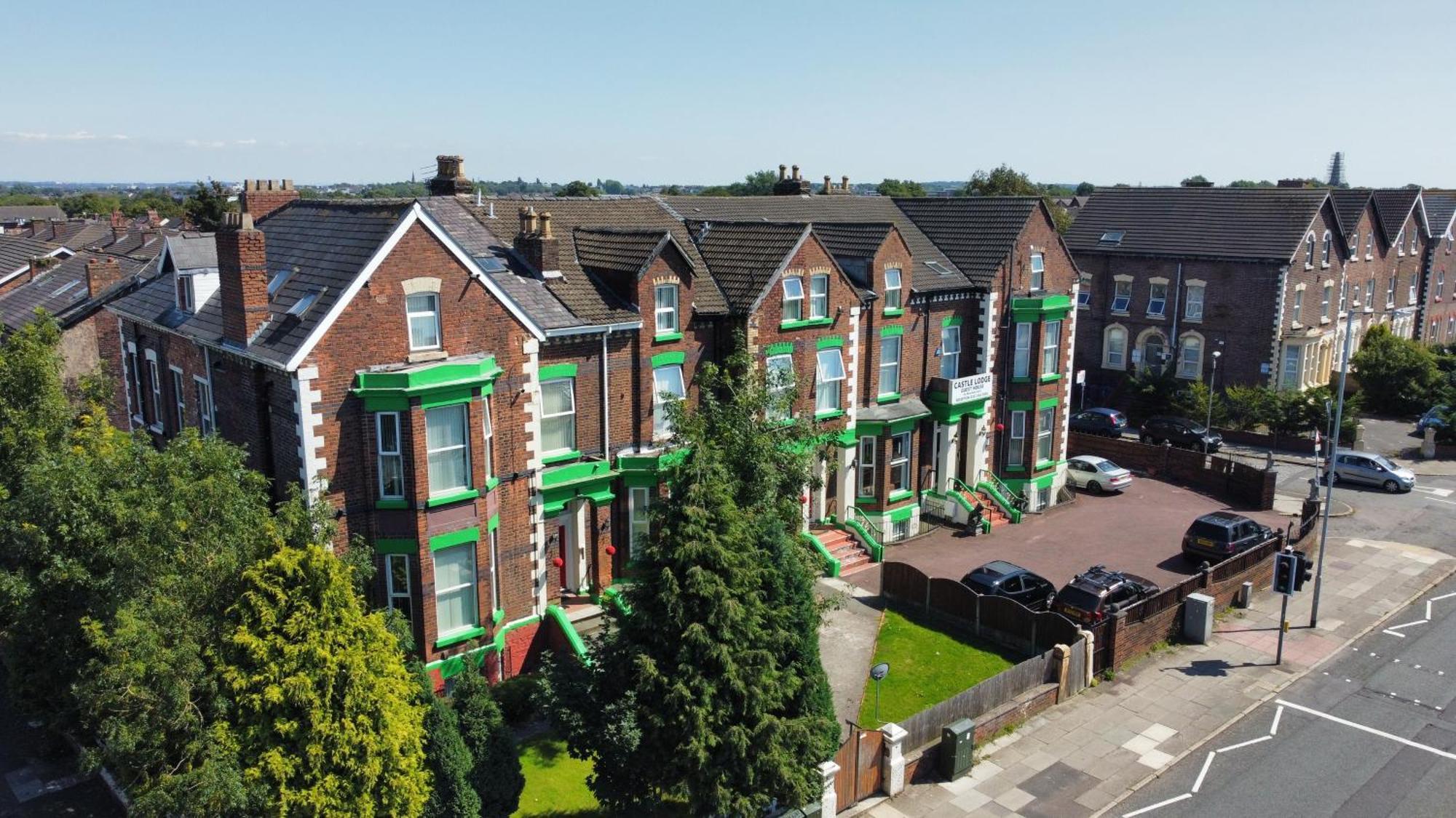 Castle Lodge Guest House 86-88 Sheil Rd L6 3Af 리버풀 외부 사진