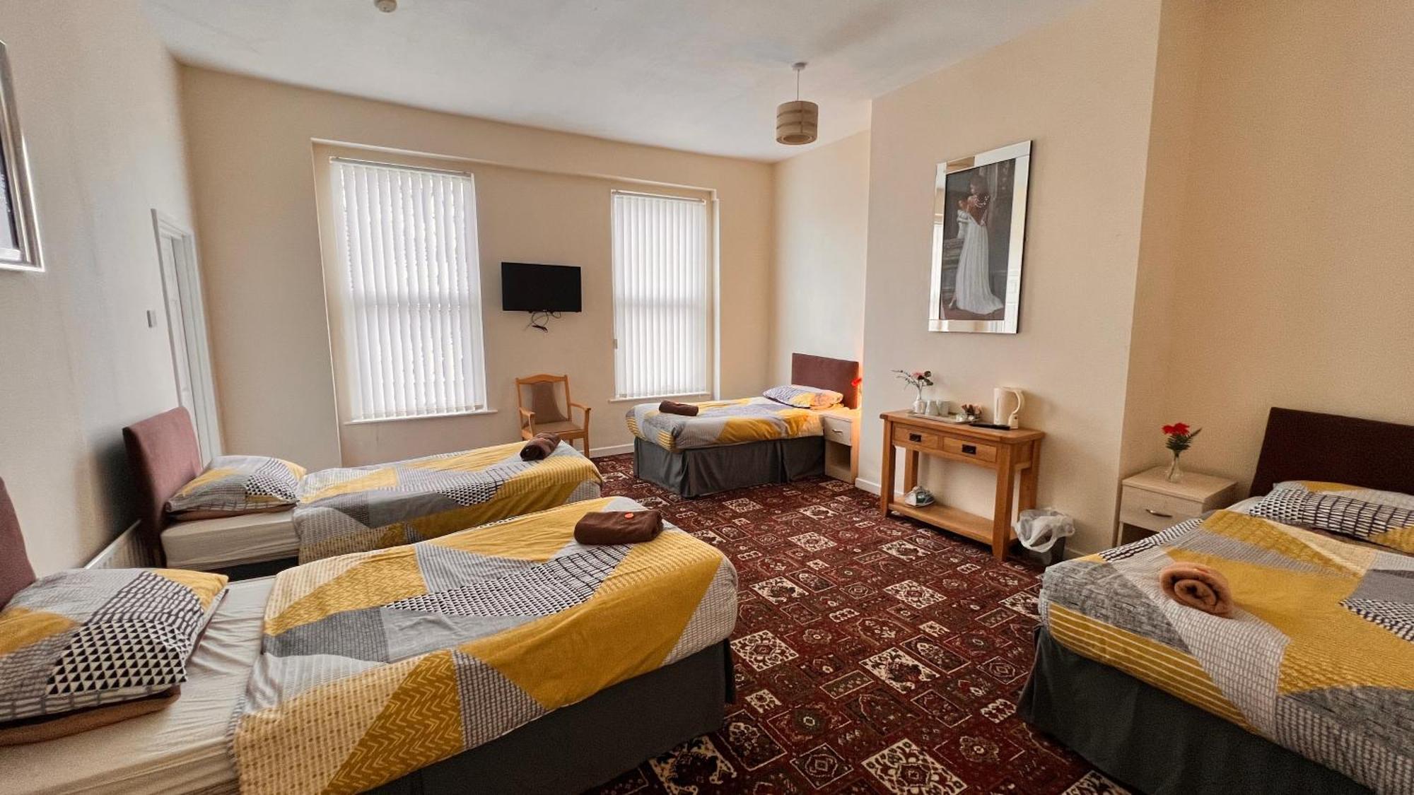 Castle Lodge Guest House 86-88 Sheil Rd L6 3Af 리버풀 외부 사진