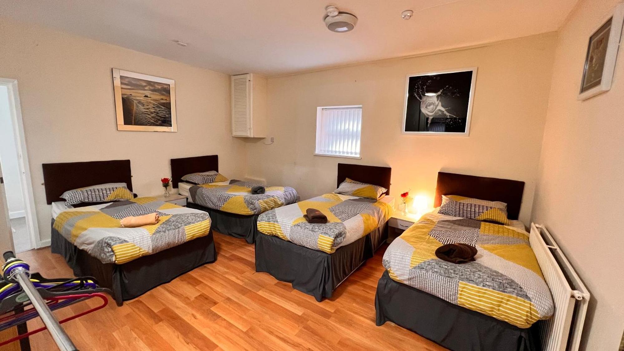 Castle Lodge Guest House 86-88 Sheil Rd L6 3Af 리버풀 외부 사진