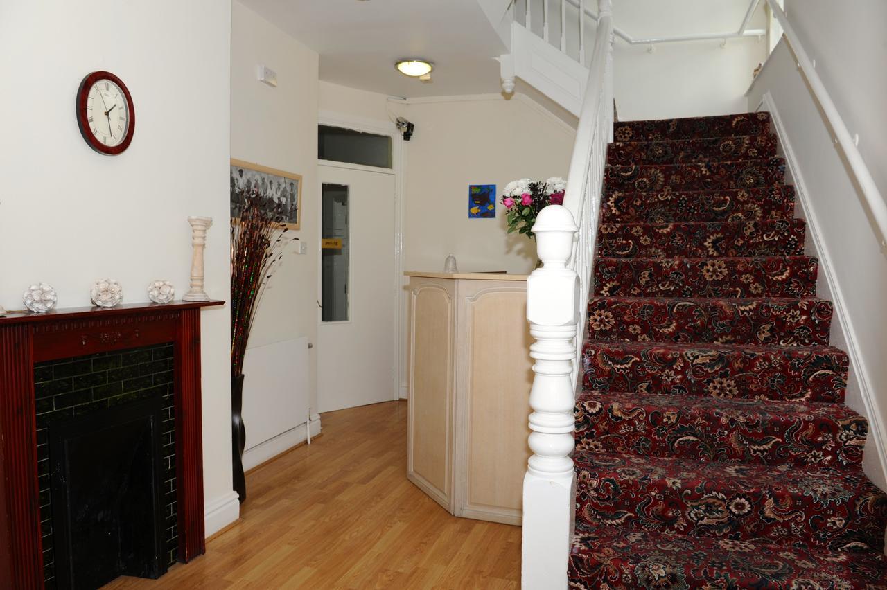 Castle Lodge Guest House 86-88 Sheil Rd L6 3Af 리버풀 외부 사진